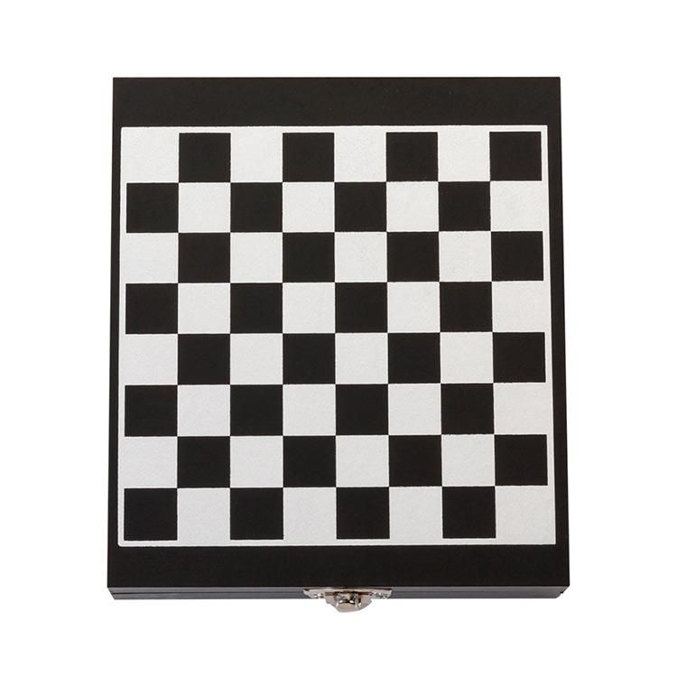Kit vinho com jogo de xadrez personalizado