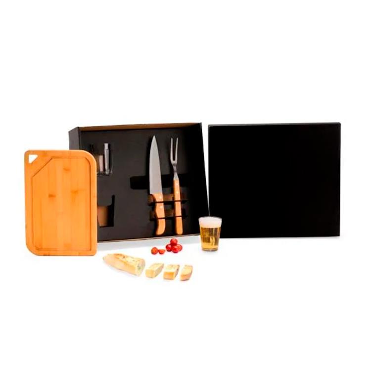 Kit personalizado para churrasco e cerveja 5 peças