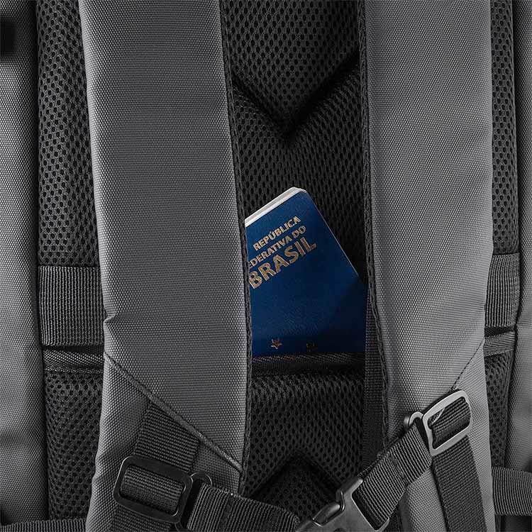 Mochila com expansor de 26 litros