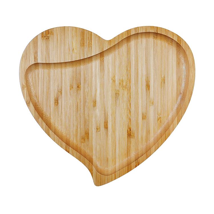 Petisqueira em bambu formato coração personalizada - KCH115